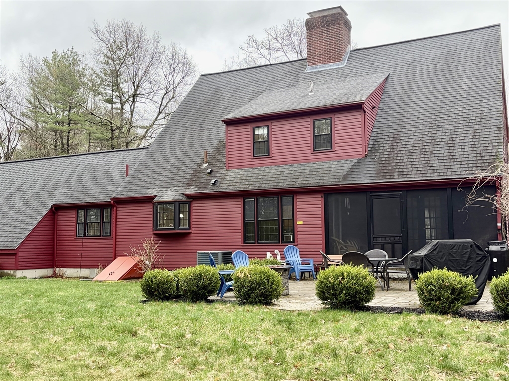 2 Baron Way Littleton, MA 01460 - Photo 5 of 34