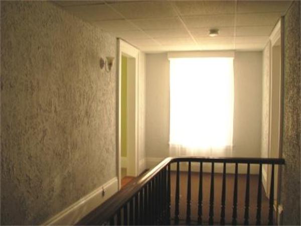 28 Washington Square Gloucester, MA 01930 - Photo 16 of 26 a view of a small space