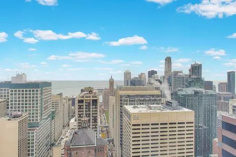 $1,280,000 | 100 East Huron Street, Unit 3505, Chicago, IL 60611