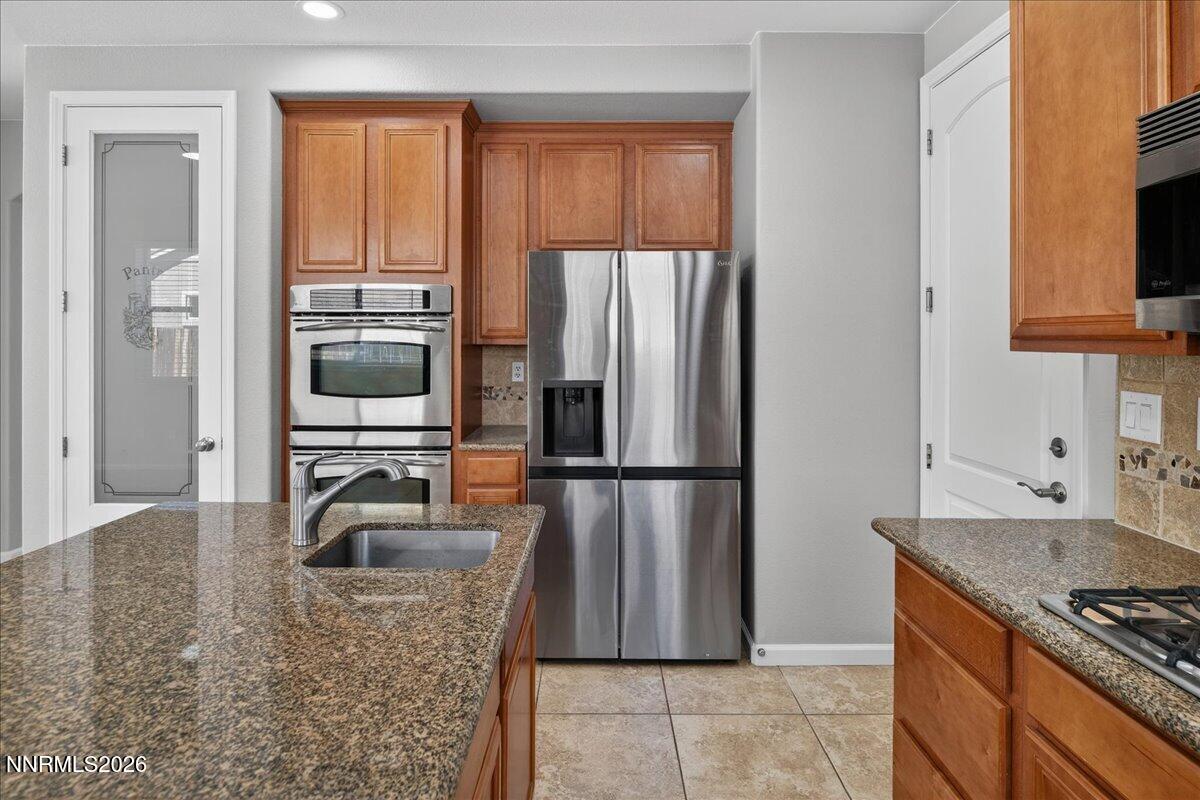 10108 Gold Mine Drive Reno, NV 89521 - Photo 6 of 32 21-DSC_6771