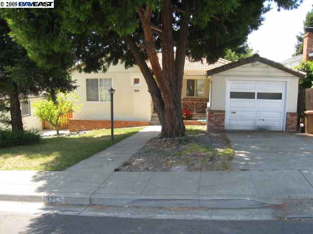 19253 Almond Road Castro Valley, CA 94546 - Photo 1 of 1 Gallery Image 1