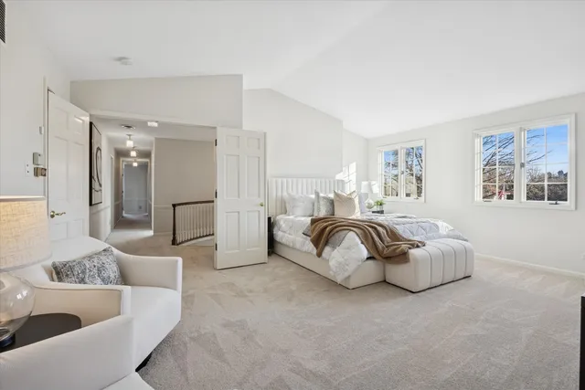 $1,099,000 | 23 Deer Path Trail, Burr Ridge, IL 60527