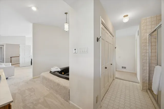 $1,099,000 | 23 Deer Path Trail, Burr Ridge, IL 60527