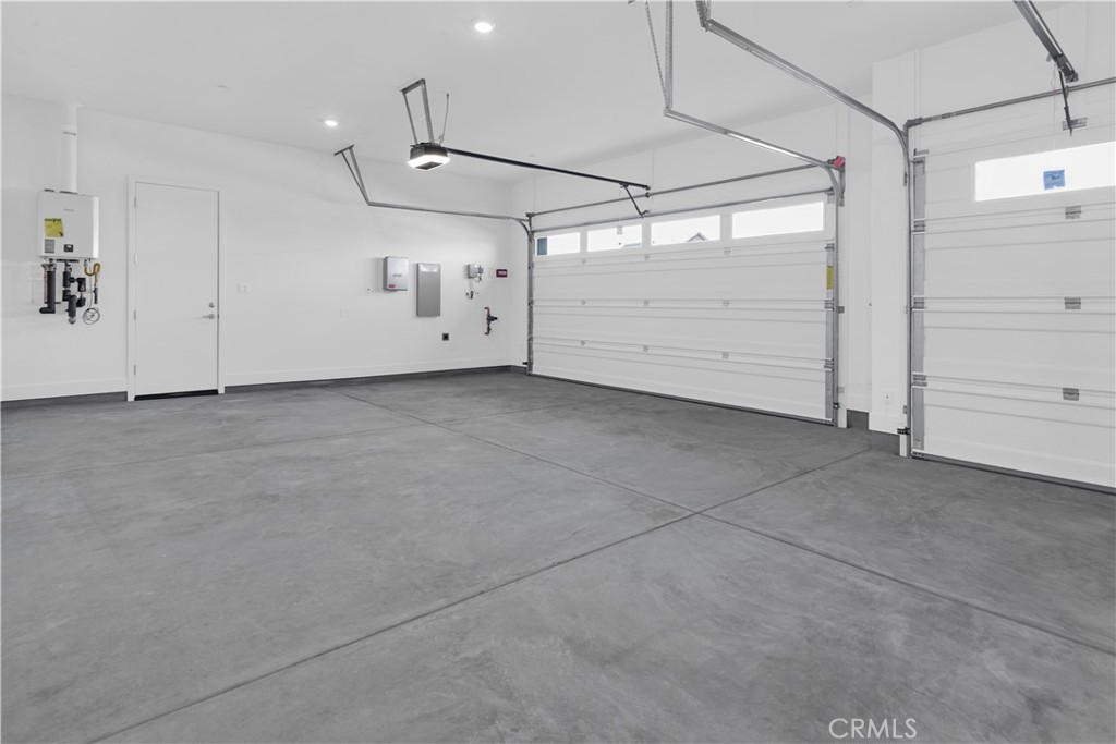 1330 Cava Road Paso Robles, CA 93446 - Photo 13 of 14 a view of a garage