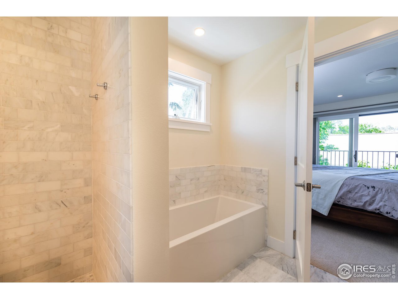 2058 Walnut Street, Unit B Boulder, CO 80302 - Photo 14 of 39 Primary Bath