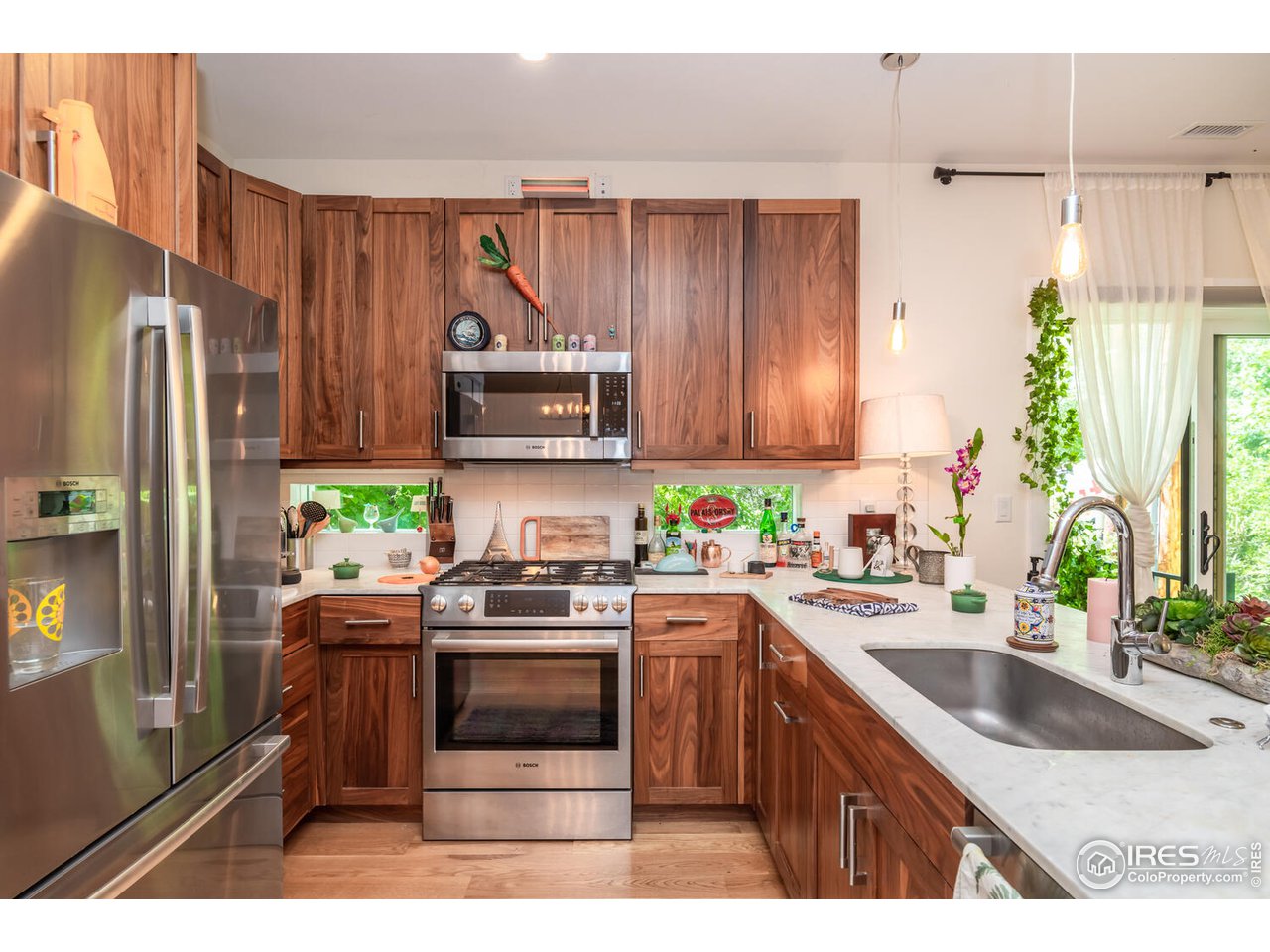 2058 Walnut Street, Unit B Boulder, CO 80302 - Photo 5 of 39