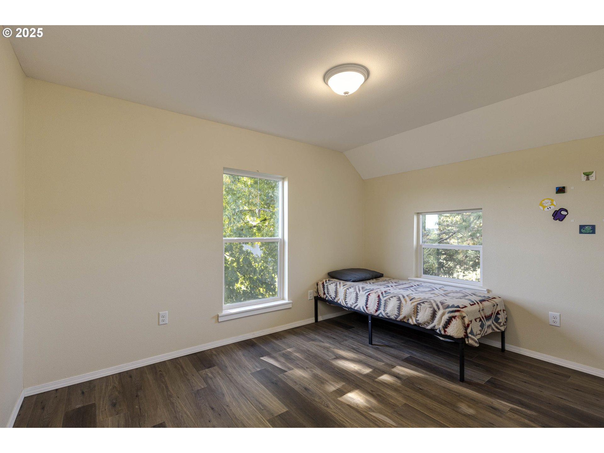 19800 Southwest Briedwell Road McMinnville, OR 97128 - Photo 17 of 35 Bedroom, Primary #2