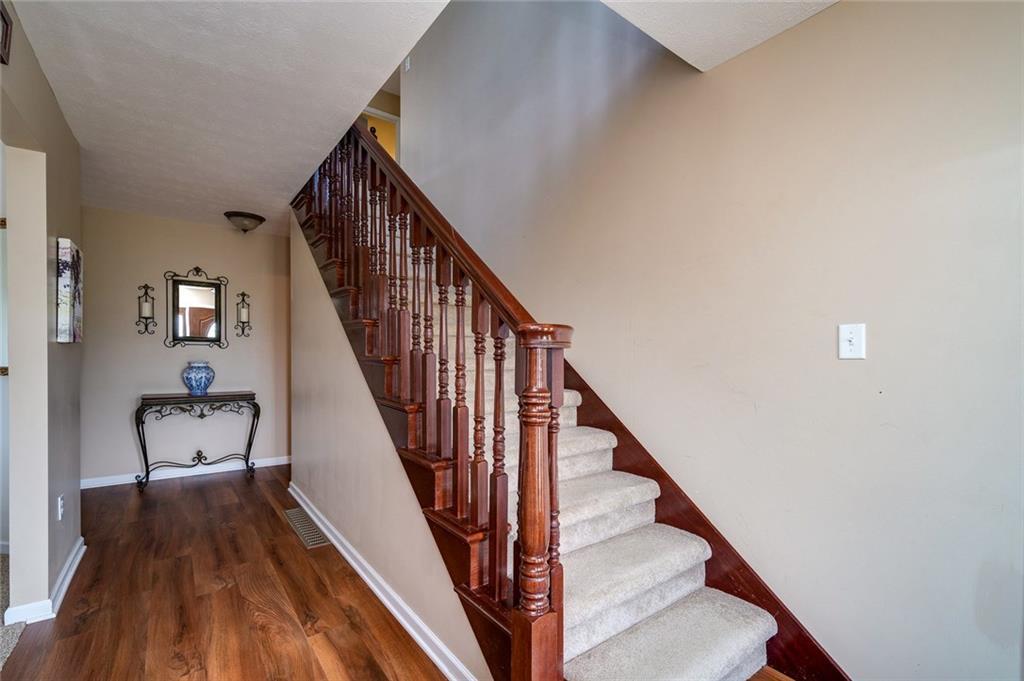 952 North Tecumseh Road Springfield, OH 45504 - Photo 5 of 57