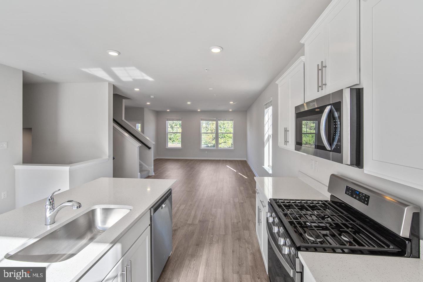 2048 Ruby Turn Bowie, MD 20721 - Photo 6 of 28 Gallery Image 6