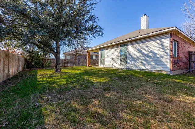 $279,500 | 14308 Snaffle Bit Trail, Fort Worth, TX 76052