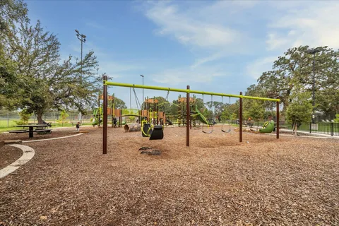 $1,370,000 | 2211 Saxon Drive, Houston, TX 77018