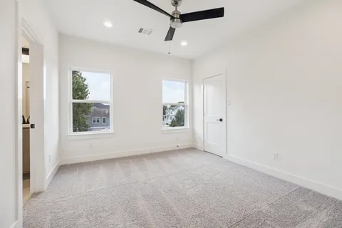 $1,370,000 | 2211 Saxon Drive, Houston, TX 77018