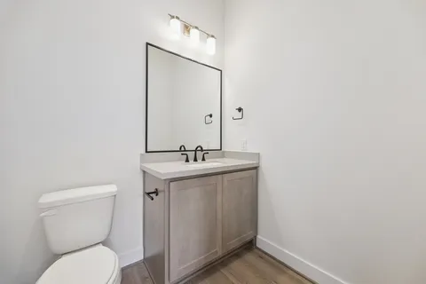 $1,370,000 | 2211 Saxon Drive, Houston, TX 77018