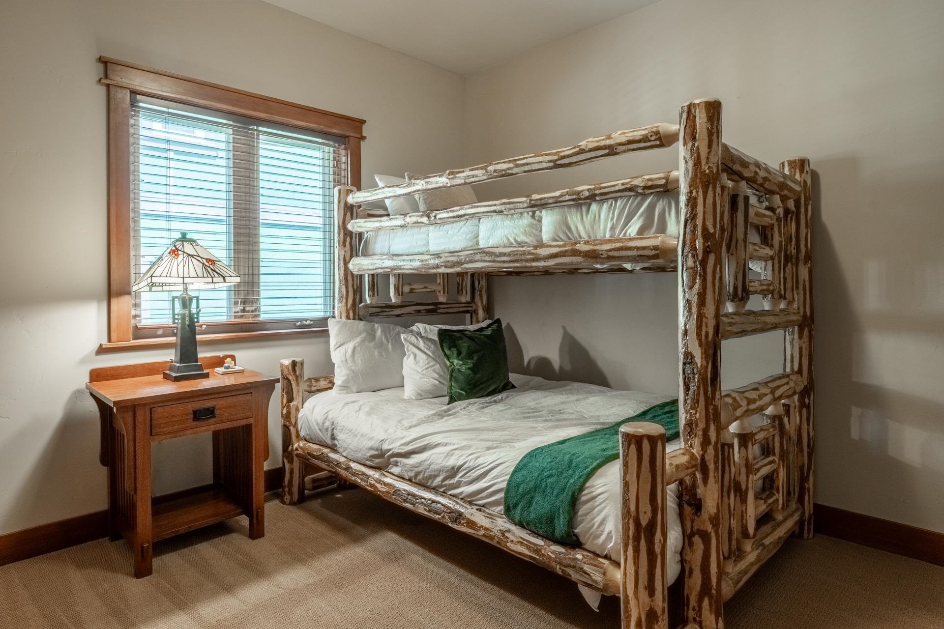 125 Davison Road, Unit 2 Mammoth Lakes, CA 93546 - Photo 18 of 42