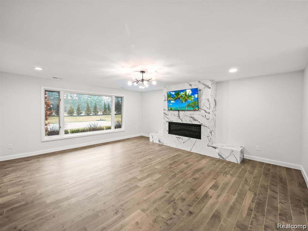 6475 Franklin Road Bloomfield Hills, MI 48301 - Photo 9 of 46 57-web-or-mls-P5300332.jpg