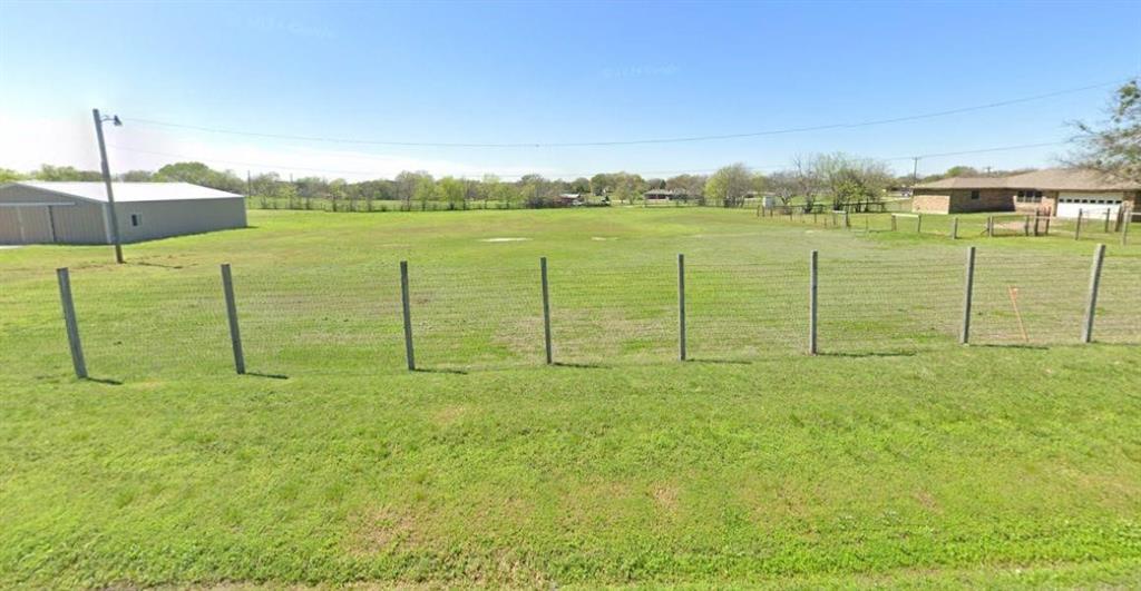 5010 East Parker Road Parker, TX 75002 - Photo 6 of 6 a view of a garden with an ocean