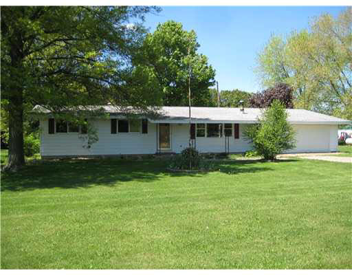 429 North Thorn Road Walkerton, IN 46574 - Photo 1 of 9