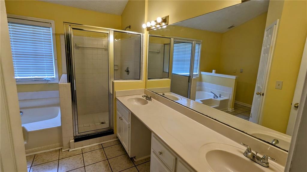 1810 Rockside Lane Southwest Snellville, GA 30078 - Photo 22 of 34 Gallery Image 22