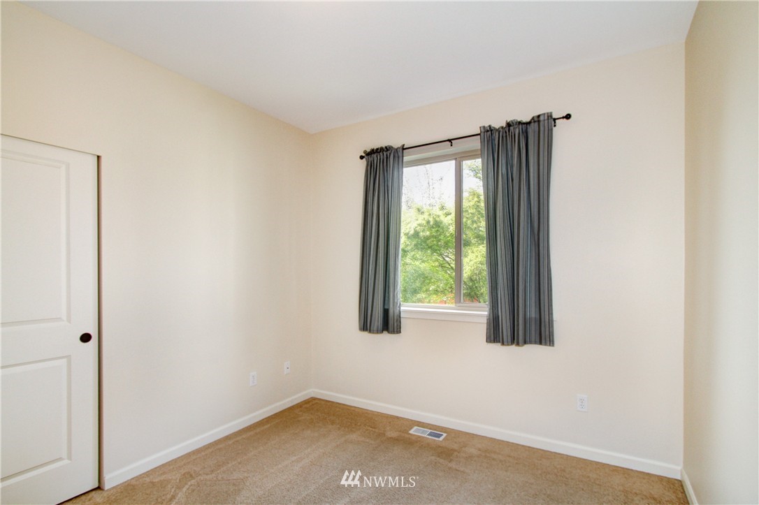 19114 Grannis Road Bothell, WA 98012 - Photo 17 of 25