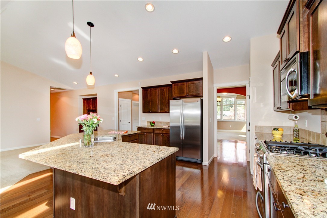 19114 Grannis Road Bothell, WA 98012 - Photo 10 of 25