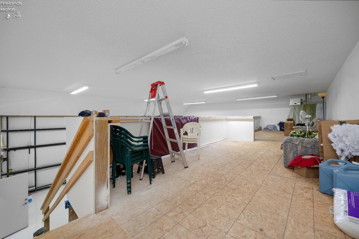 750 Southeast Catawba Road, Unit 9 Port Clinton, OH 43452 - Photo 8 of 11 Gallery Image 8