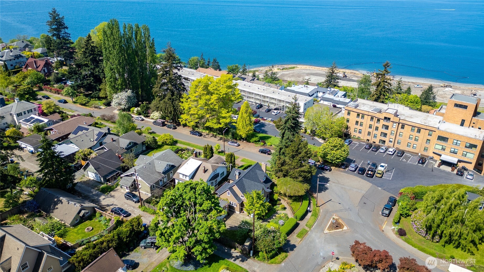 258 North Forest Street Bellingham, WA 98225 - Photo 37 of 40 an aerial view of a houses with outdoor space