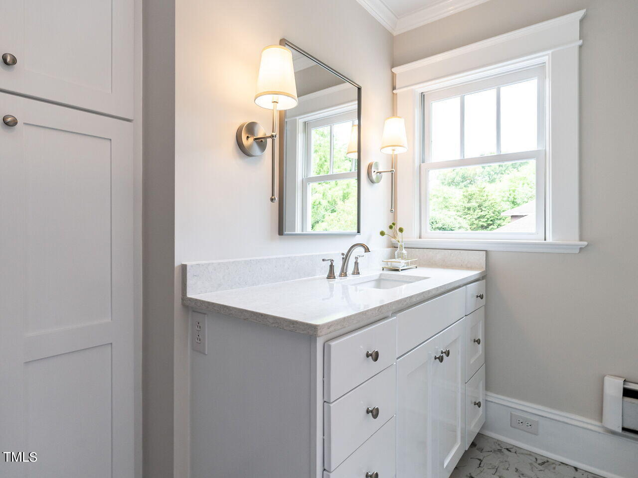 200 West Whitaker Mill Road Raleigh, NC 27608 - Photo 31 of 35 035-1280x960-bathroom