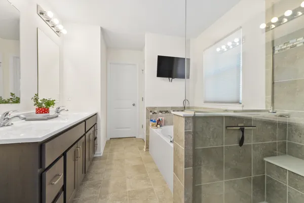 $539,999 | 10990 Isles Avenue, Dyer, IN 46311