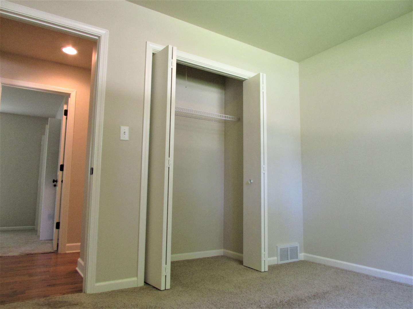 1201 Goodview Avenue Johnsburg, IL 60051 - Photo 26 of 45