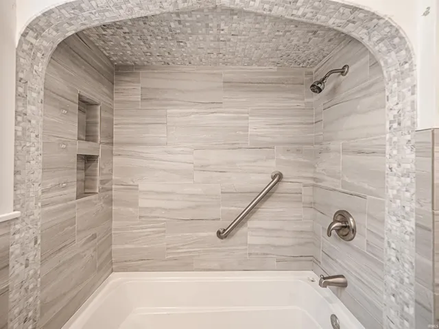 $190,000 | 3727 Stringtown Road, Evansville, IN 47711