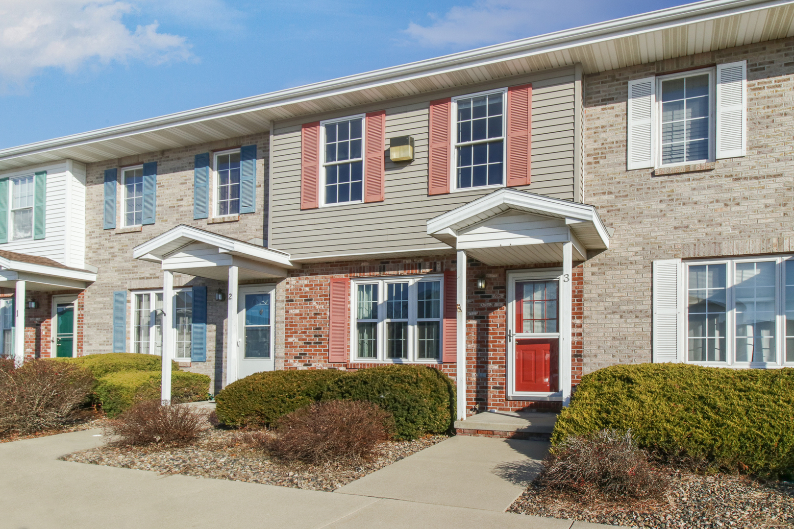 2 Andy Court, Unit 3 Bloomington, IL 61704 - Photo 1 of 28 a front view of a house