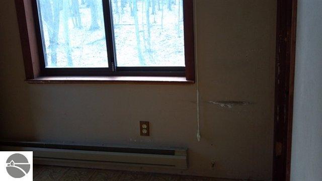 5383 North Markey Road Roscommon, MI 48653 - Photo 10 of 21 1734630-9.JPG