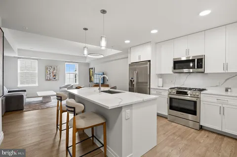 $895,900 | 225 Strand Street, Unit 202, Alexandria, VA 22314