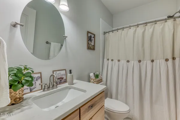 $930,000 | 139 Jay Armentrout Road, Jonesborough, TN 37659