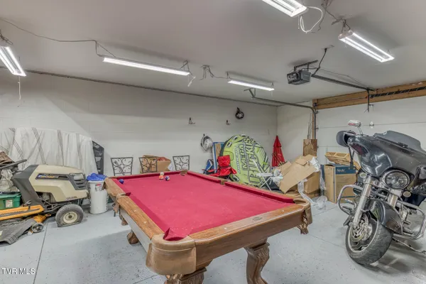 $930,000 | 139 Jay Armentrout Road, Jonesborough, TN 37659