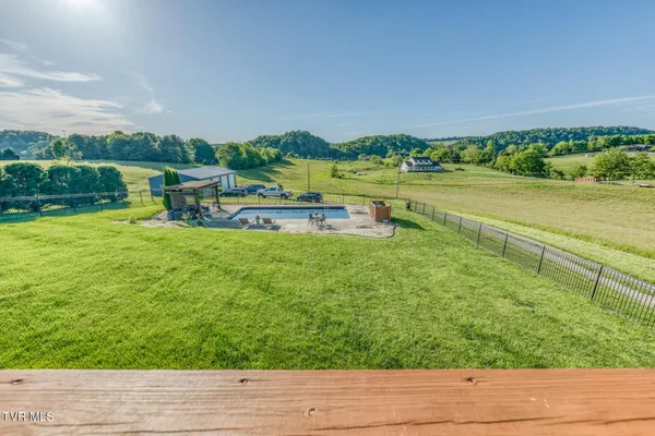 $930,000 | 139 Jay Armentrout Road, Jonesborough, TN 37659