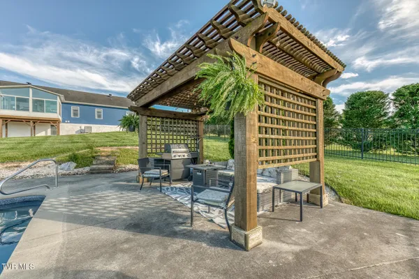 $930,000 | 139 Jay Armentrout Road, Jonesborough, TN 37659