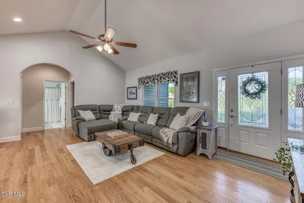$930,000 | 139 Jay Armentrout Road, Jonesborough, TN 37659