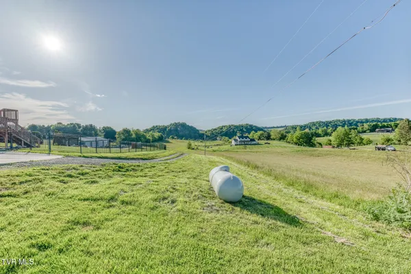 $930,000 | 139 Jay Armentrout Road, Jonesborough, TN 37659