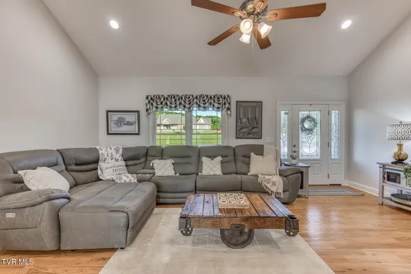 $930,000 | 139 Jay Armentrout Road, Jonesborough, TN 37659