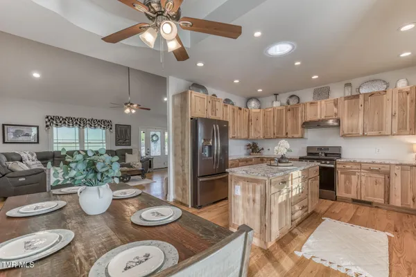 $930,000 | 139 Jay Armentrout Road, Jonesborough, TN 37659