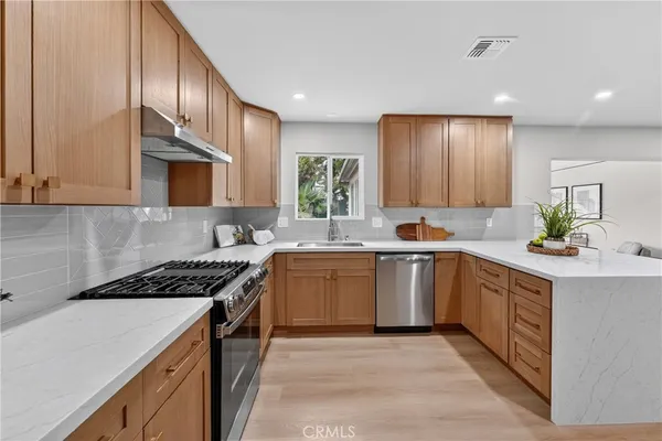 $1,099,000 | 833 North Oceanbluff Avenue, San Dimas, CA 91773