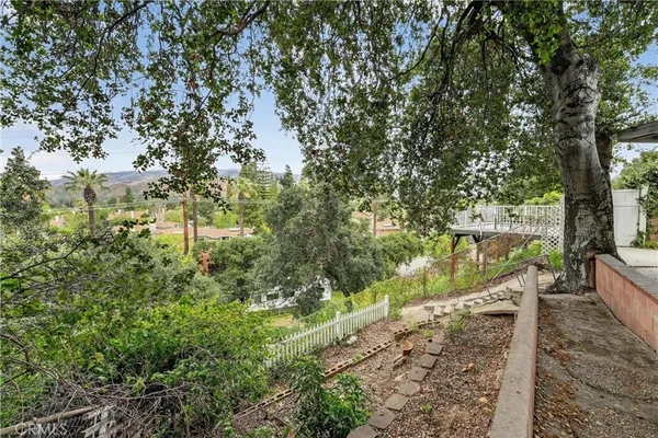$1,099,000 | 833 North Oceanbluff Avenue, San Dimas, CA 91773