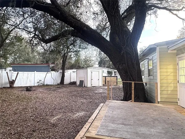 $1,950 | 903 King Street, Plant City, FL 33563