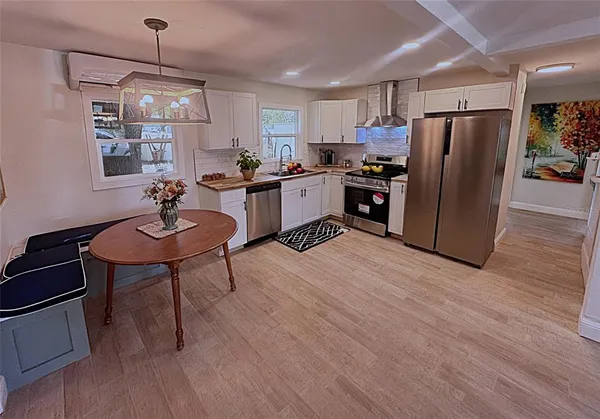 $1,950 | 903 King Street, Plant City, FL 33563