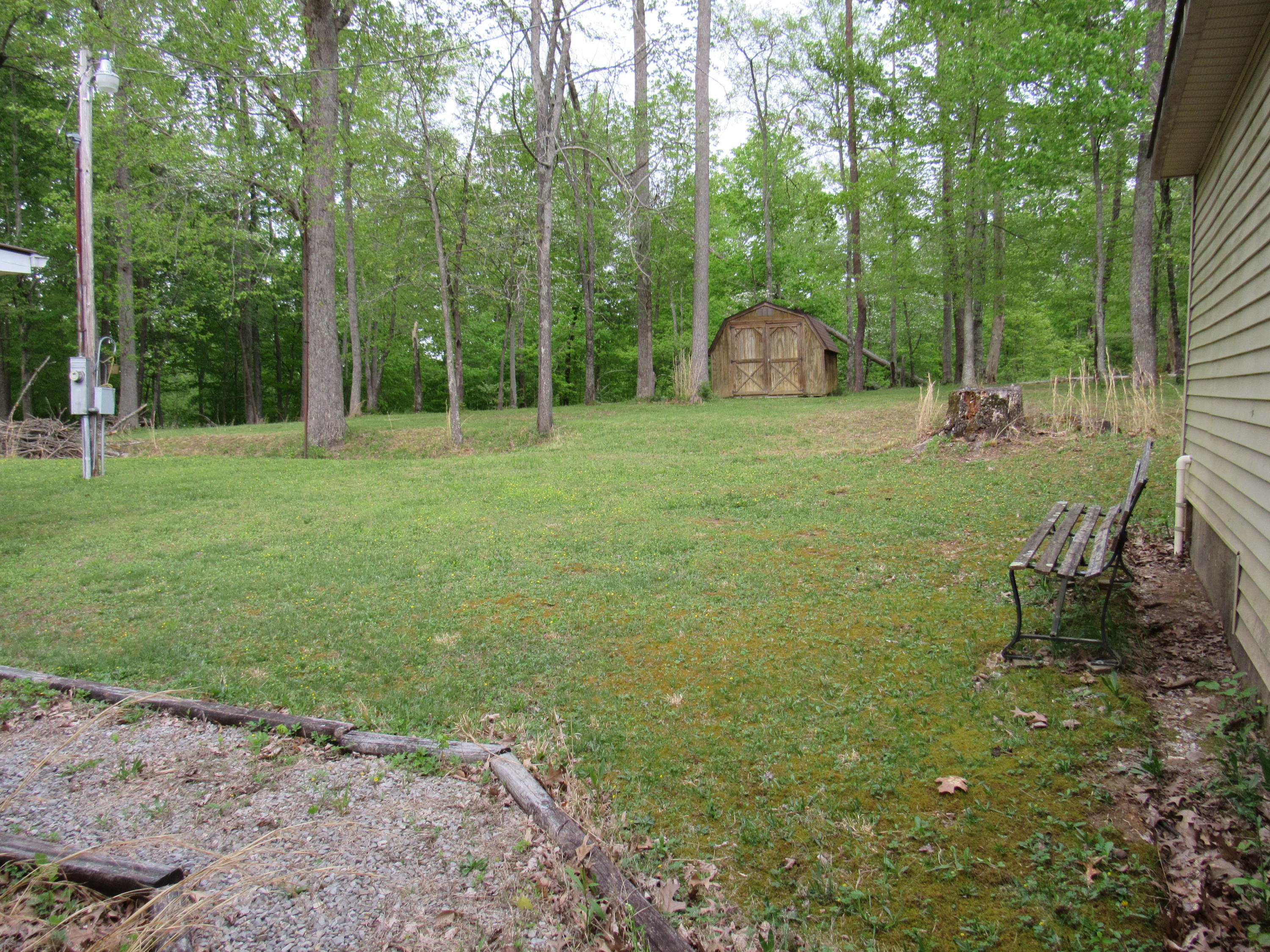 1060 Ramsey Point Road Monticello, KY 42633 - Photo 5 of 29 IMG_0511