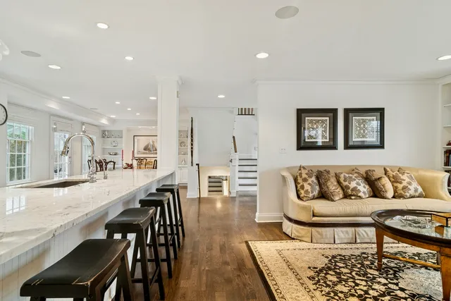 $1,590,000 | 135 South Maywood Road, Lake Forest, IL 60045