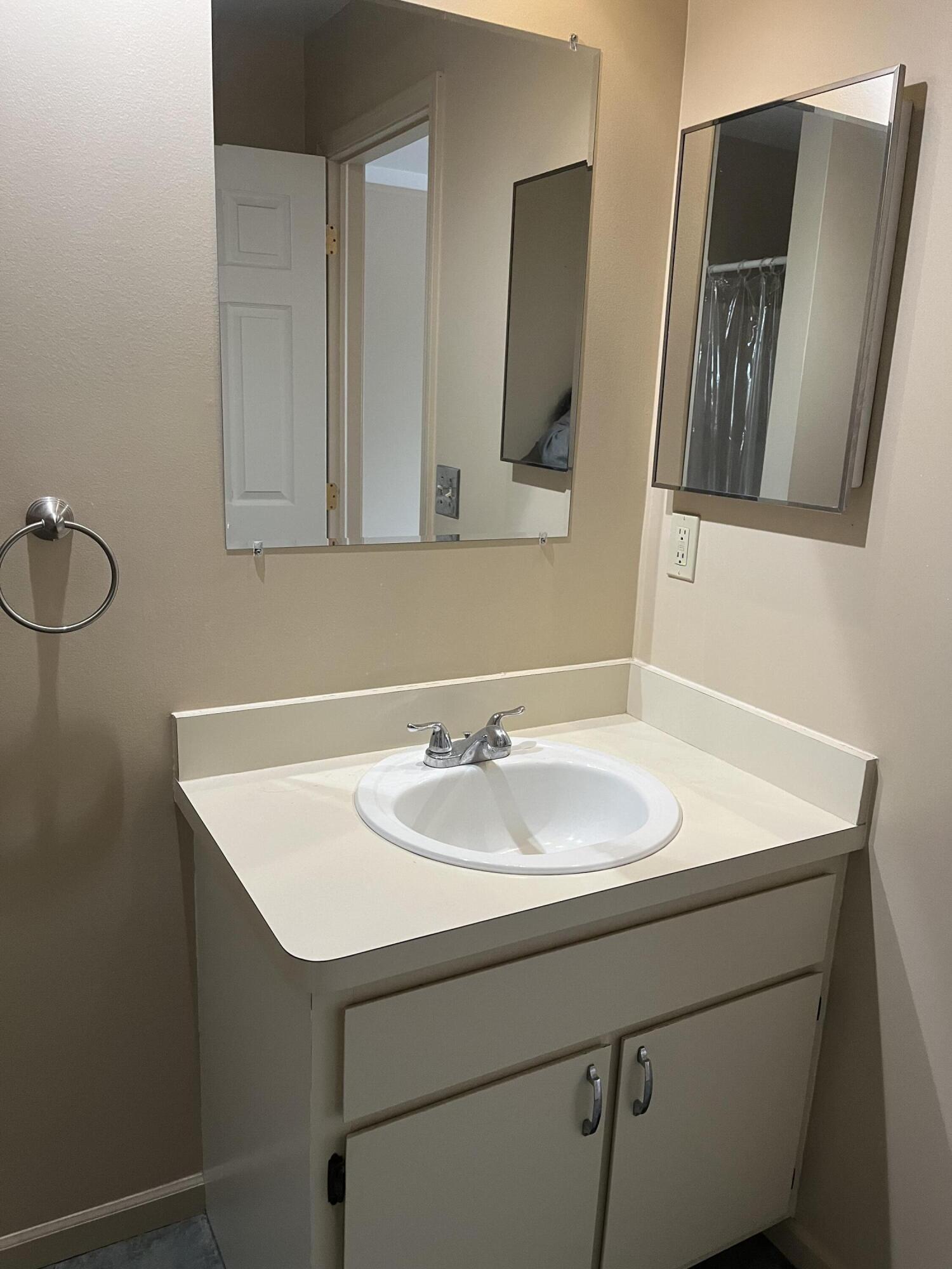 1660 River Road, Unit 43 Marysville, MI 48040 - Photo 12 of 20 image0 (26)