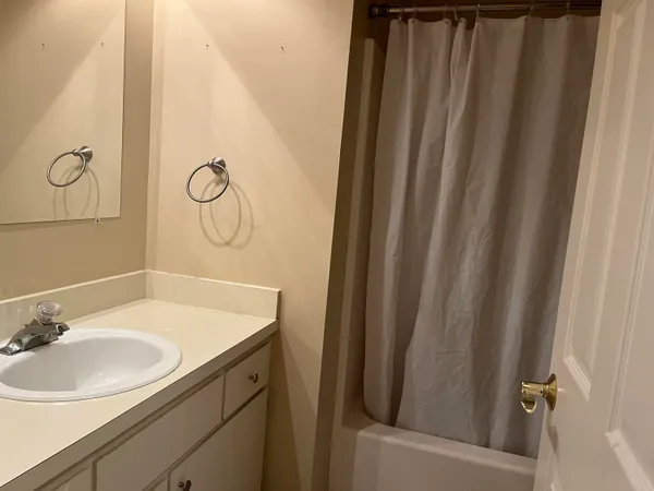 $224,900 | 1660 River Road, Unit 43, Marysville, MI 48040