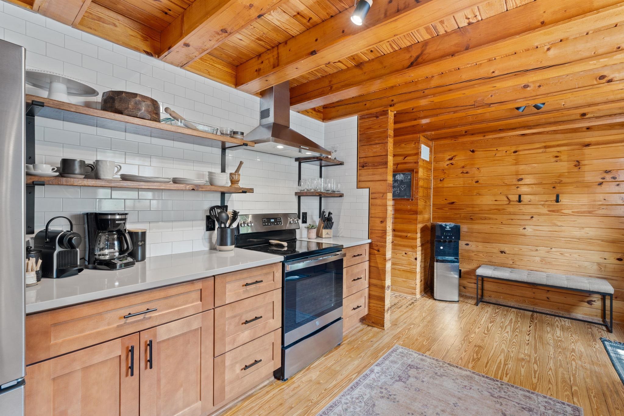 210 Circle Road Marble Falls, TX 78657 - Photo 10 of 30